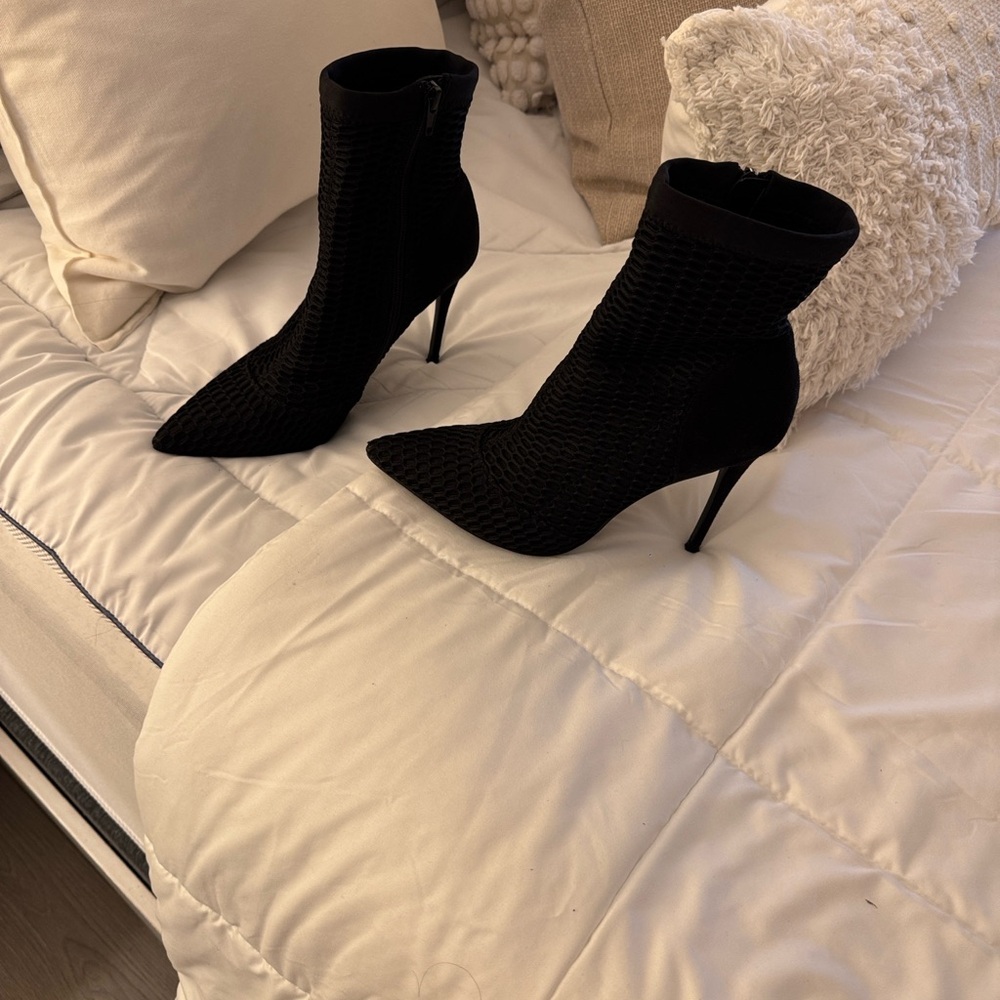 Steve Madden Ankle Black Booties